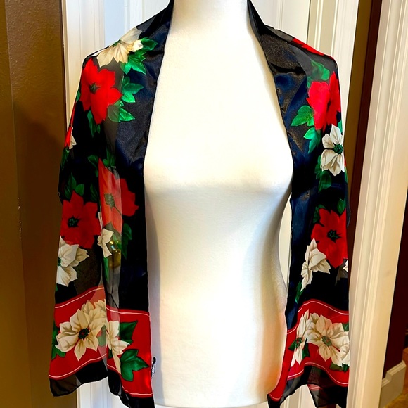 Accessories - ❤️SALE❤️MULTI-PURPOSE SCARF,WEAR THIS SILKY BLK,RED, & WHITE SCARF 10+DIFF WAYS!